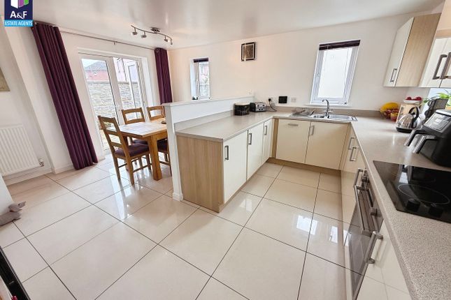 9, Mercia Close, Highbridge photo 4