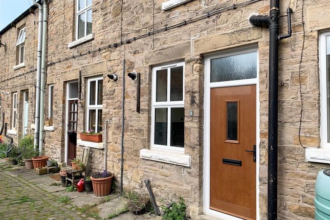 Thumbnail Terraced house to rent in The Owlers, Whaley Bridge, High Peak