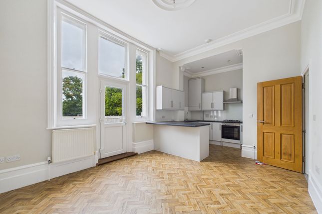 Flat 3, 17 Upper Maze Hill, St. Leonards-On-Sea photo 2