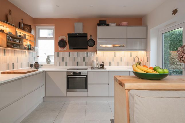 30, Edge Road, Matlock photo 2