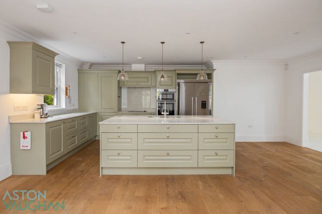 Apartment 3, Summersdale Place, Chichester photo 4