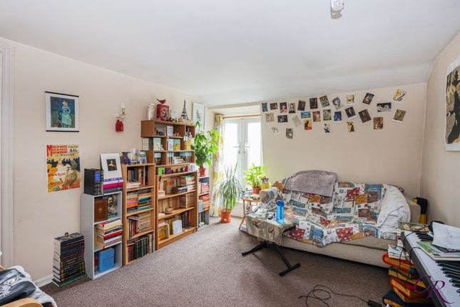 End terrace house for sale in Grosvenor Street, Cheltenham