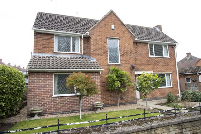 3-bed detached on 39, Ashgate Valley Road, Chesterfield, £325,000
