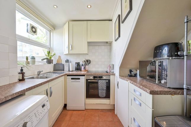 Rayners Road, Putney photo 3