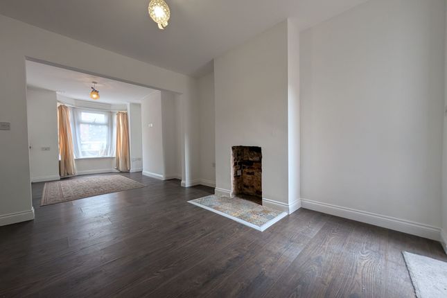 10 Sydney Road, Southampton photo 4