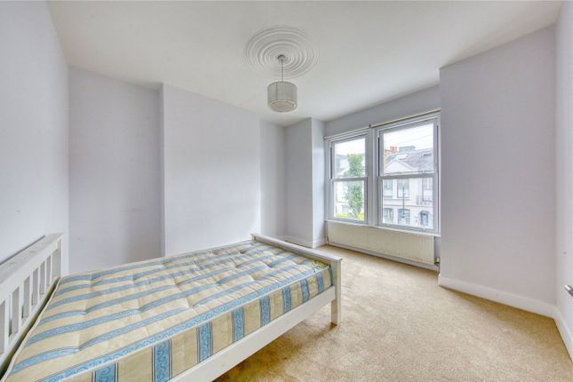 22A,, Danehurst Street, London photo 3