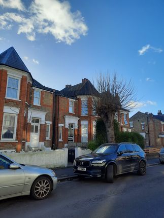 Thumbnail Terraced house for sale in Linthorpe Road, London