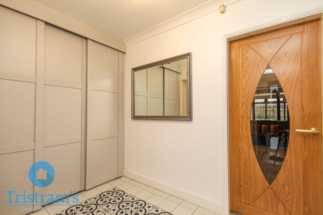 4, Holborn Close, Nottingham photo 2