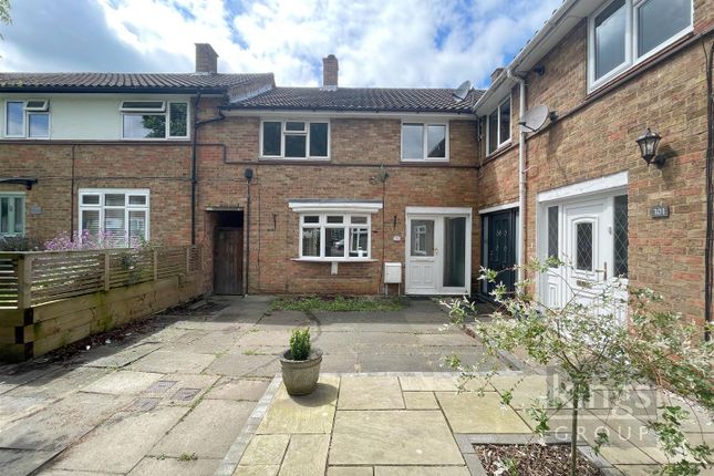 Thumbnail Terraced house for sale in Chapel Field, Harlow