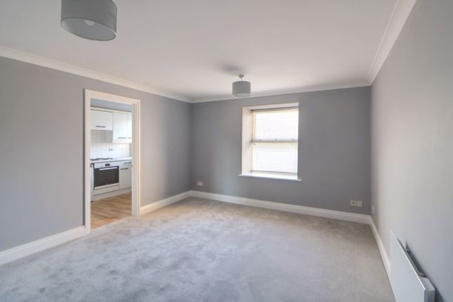 4, Sovereign Court, Sunningdale photo 3
