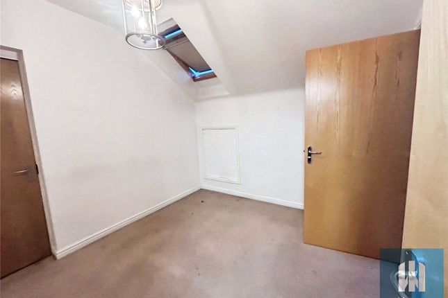 Flat 20 The Gate, 81a, Halifax Road, Huddersfield photo 4