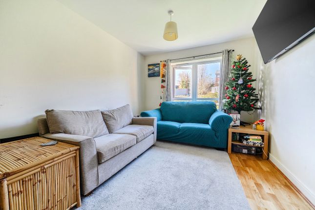 33, Fleming Place, Bracknell photo 4