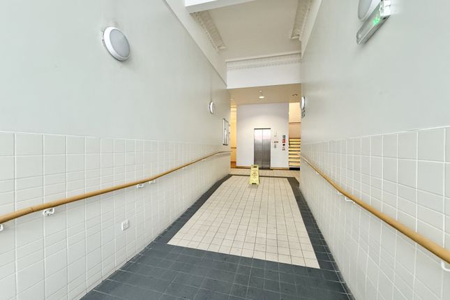 Apartment 5, The Athenaeum, 27 Fawcett Street, Sunderland photo 2