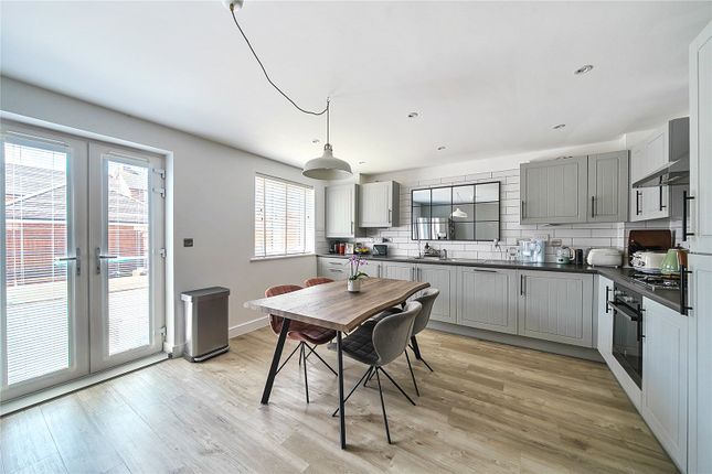 132, Jubilee Drive, Fleet photo 2