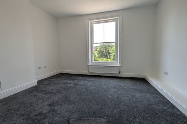 Flat 3, 11, Maison Dieu Road, Kent photo 4