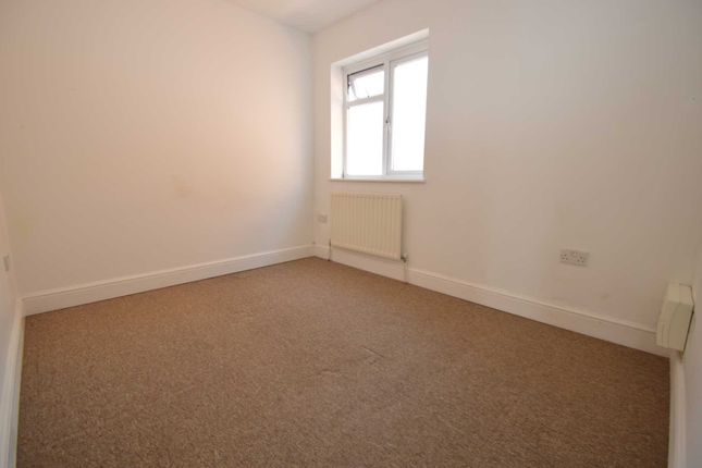 Richmond House Service Road, Crockford Park Road, Addlestone photo 3