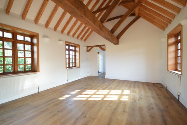The Old Withy Barn, Ingrams Farm, London Road, Pulborough photo 2