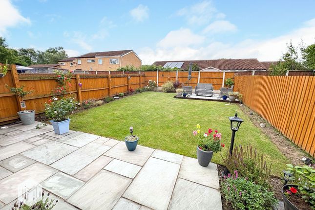 Greenfinch Grove, Warrington photo 4