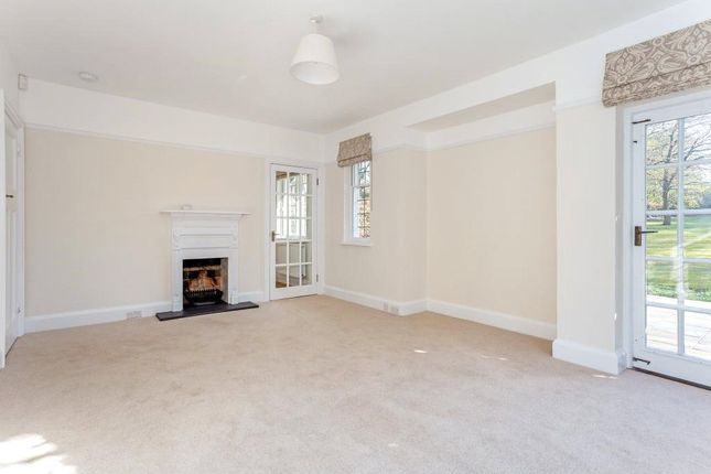 Detached house to rent in Broomhall Lane, Sunningdale, Berkshire