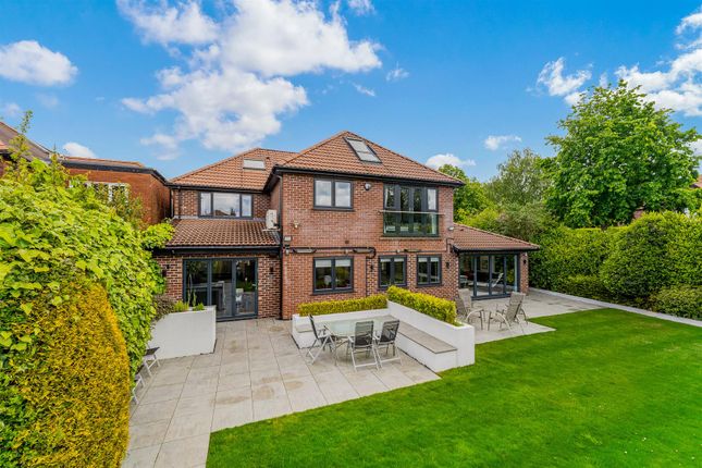 208, Hale Road, ALTRINCHAM photo 4