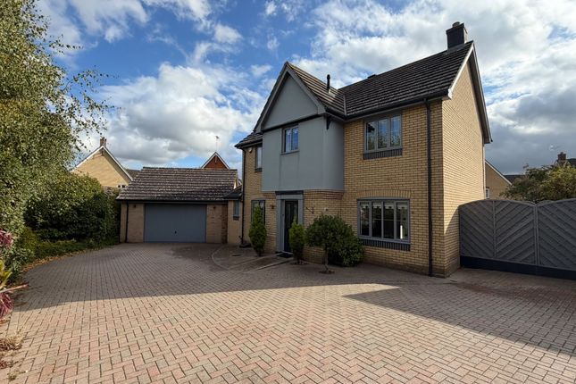 4-bed detached on Marbled White Drive, Pinewood, £2,500/mo