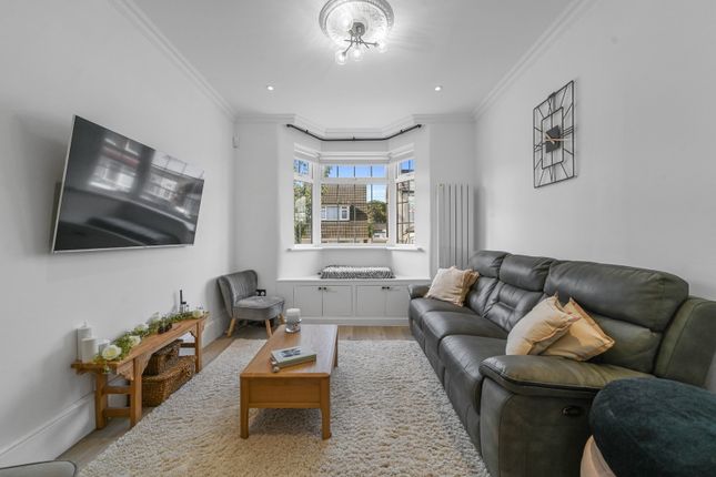 38, Smeaton Road, Woodford Green photo 2