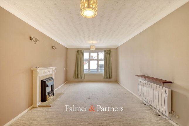 58, Godfreys Mews, Essex photo 4