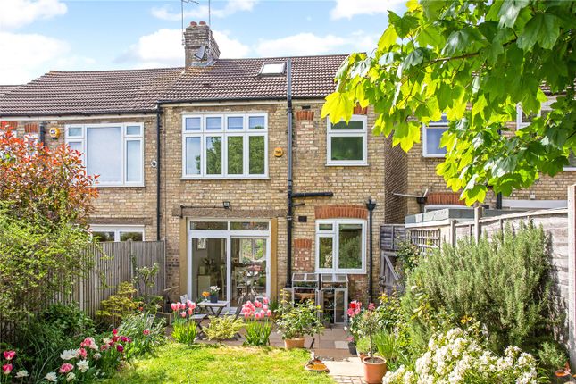 End terrace house for sale in Windsor Drive, East Barnet