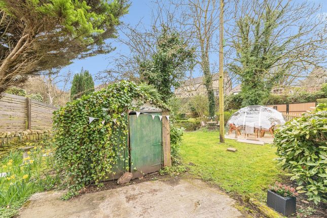 5, Dobb Top Road, Holmfirth photo 4