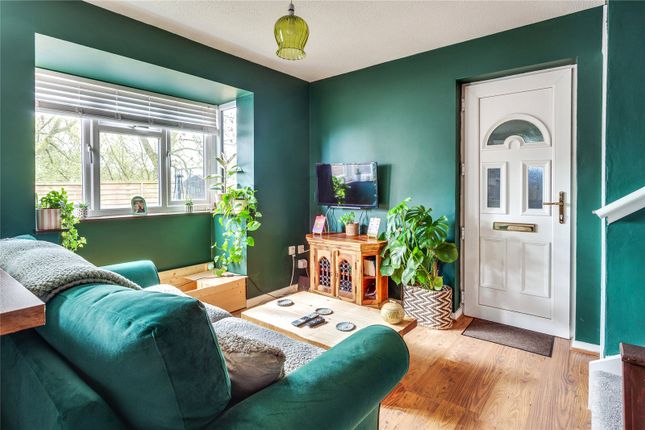12, Sycamore Close, Oxfordshire photo 4