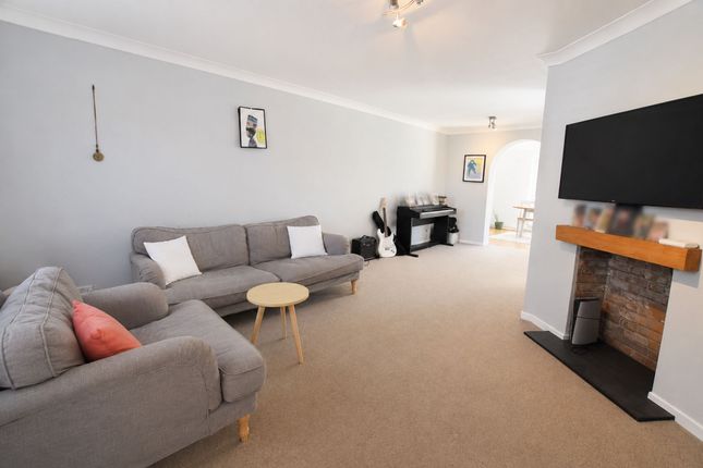 27 Hawthorn Way, Kidlington photo 2