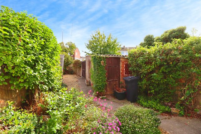 32, Lyndale Road, Bristol photo 3