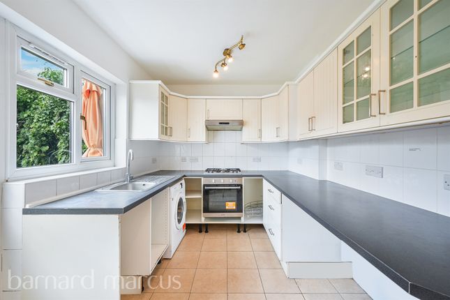 8, Midleton Road, New Malden photo 3