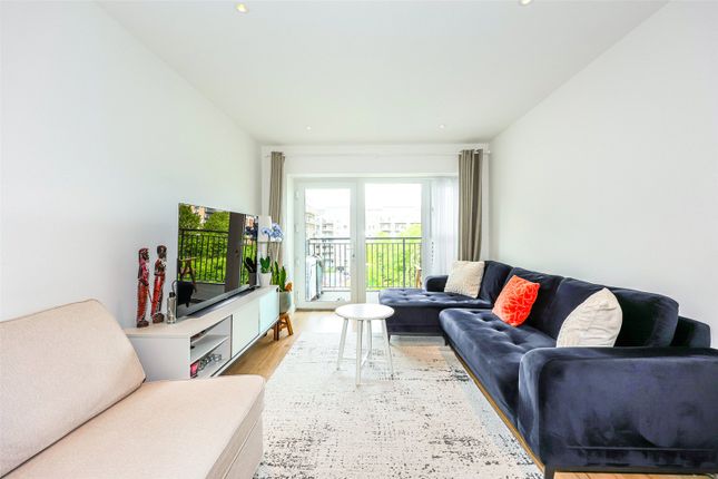 Flat 63, Fermont House, 15, Beaufort Square, Colindale photo 3