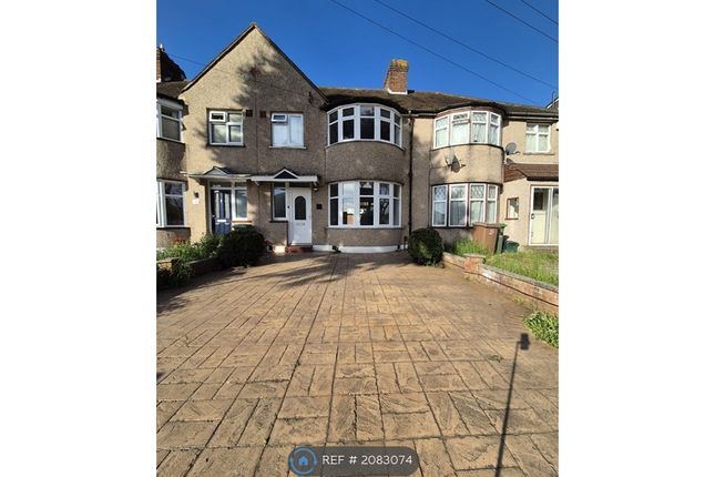 Thumbnail Terraced house to rent in Kew Crescent, Cheam, Sutton