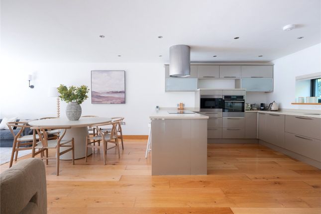 Drift Kitchen/Dining