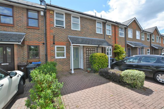 Thumbnail Terraced house for sale in Henfield Road, London