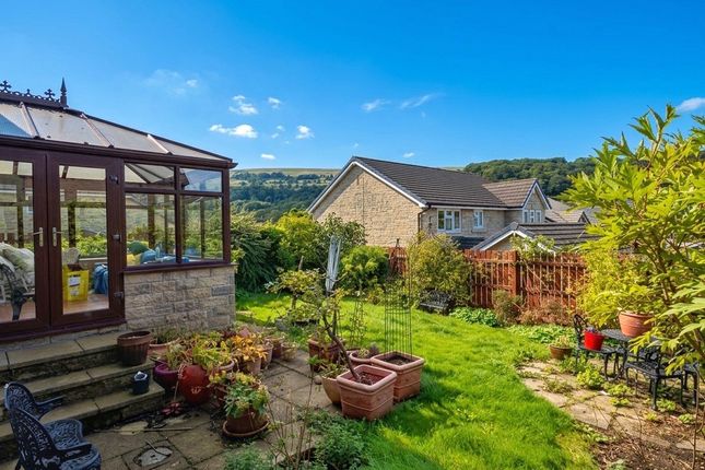 Hollinwood Drive, Rossendale photo 2