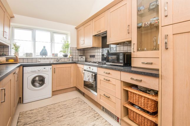 Charter Close, Tiverton EX16, 3 bedroom detached bungalow for sale