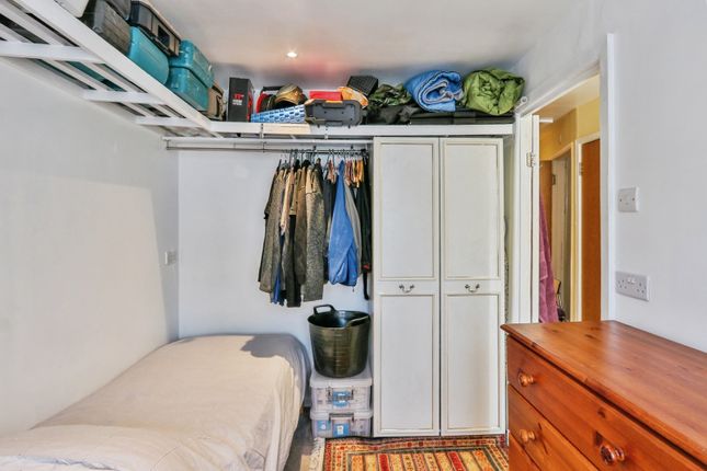 5A,, Wolverton Road, Dorset photo 4