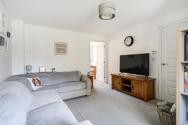 46, Woodpecker Close, Bristol photo 3