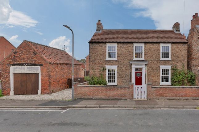 3-bed detached on Water Lane, Selby, £325,000