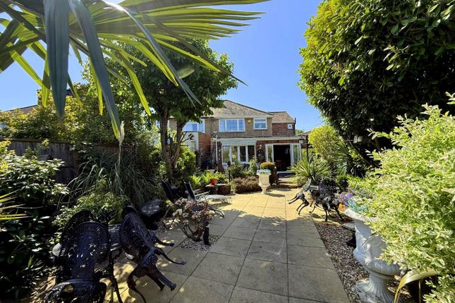 2, Gilmore Crescent, Ashford photo 3