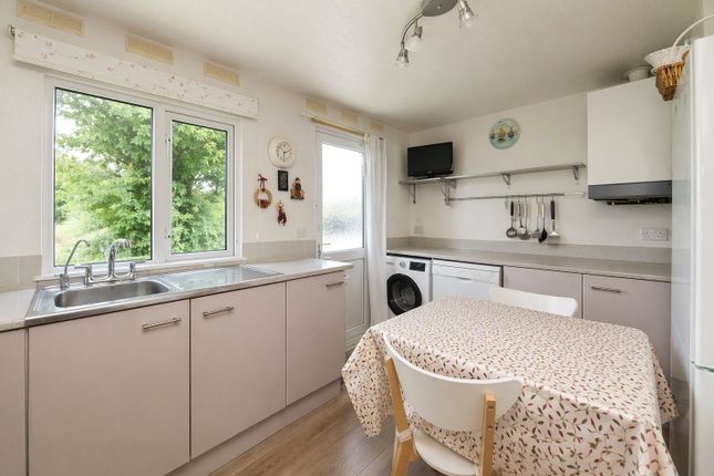 31, The Orchard, Honiton photo 2