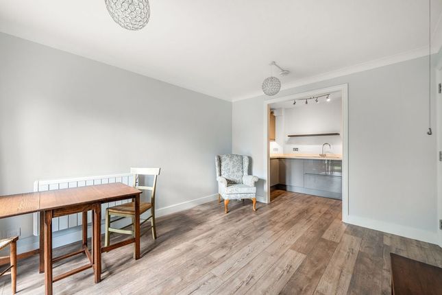 Flat 7,, Cecily Court, Minchinhampton photo 4