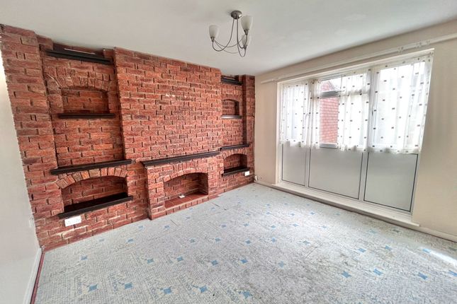 13 Draycott, Telford photo 2
