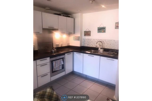 Thumbnail Flat to rent in Azure House, London