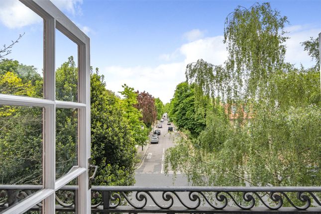 14, Melina Court, St John's Wood photo 3