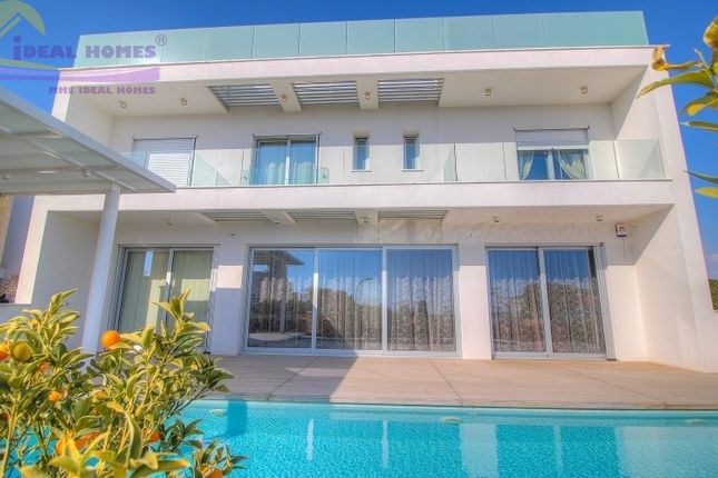 Villa for sale in Le Meridien Area, Limassol (City), Limassol, Cyprus
