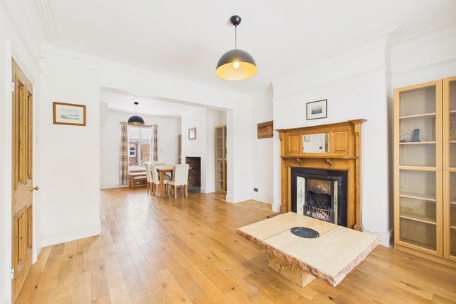 18 Whickham Bank, Newcastle Upon Tyne photo 3